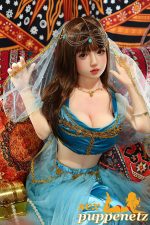 Păpuși sexuale pentru adolescenți